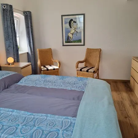 Westerloy Apartment *